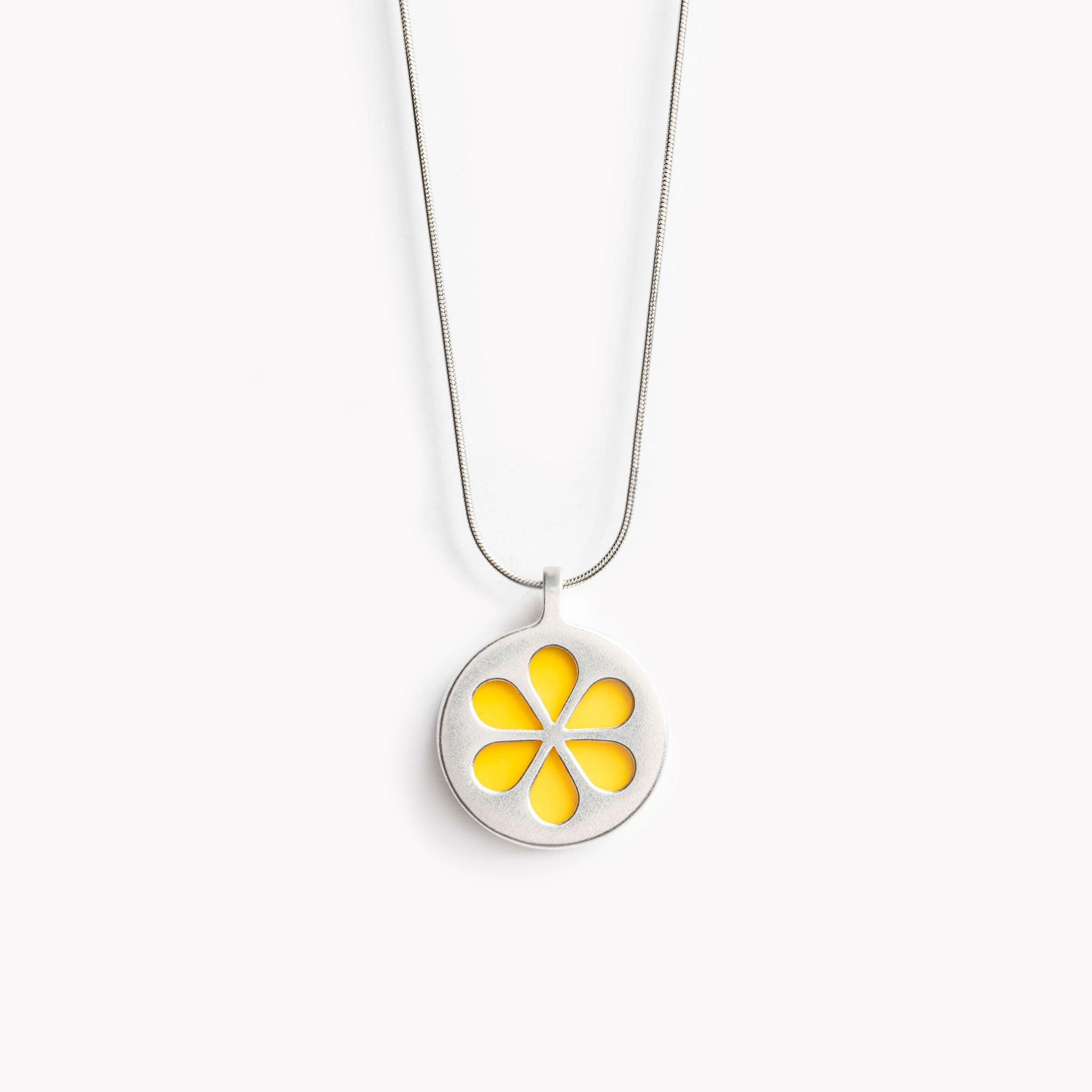 Koa jewellery Orchid necklace in yellow.